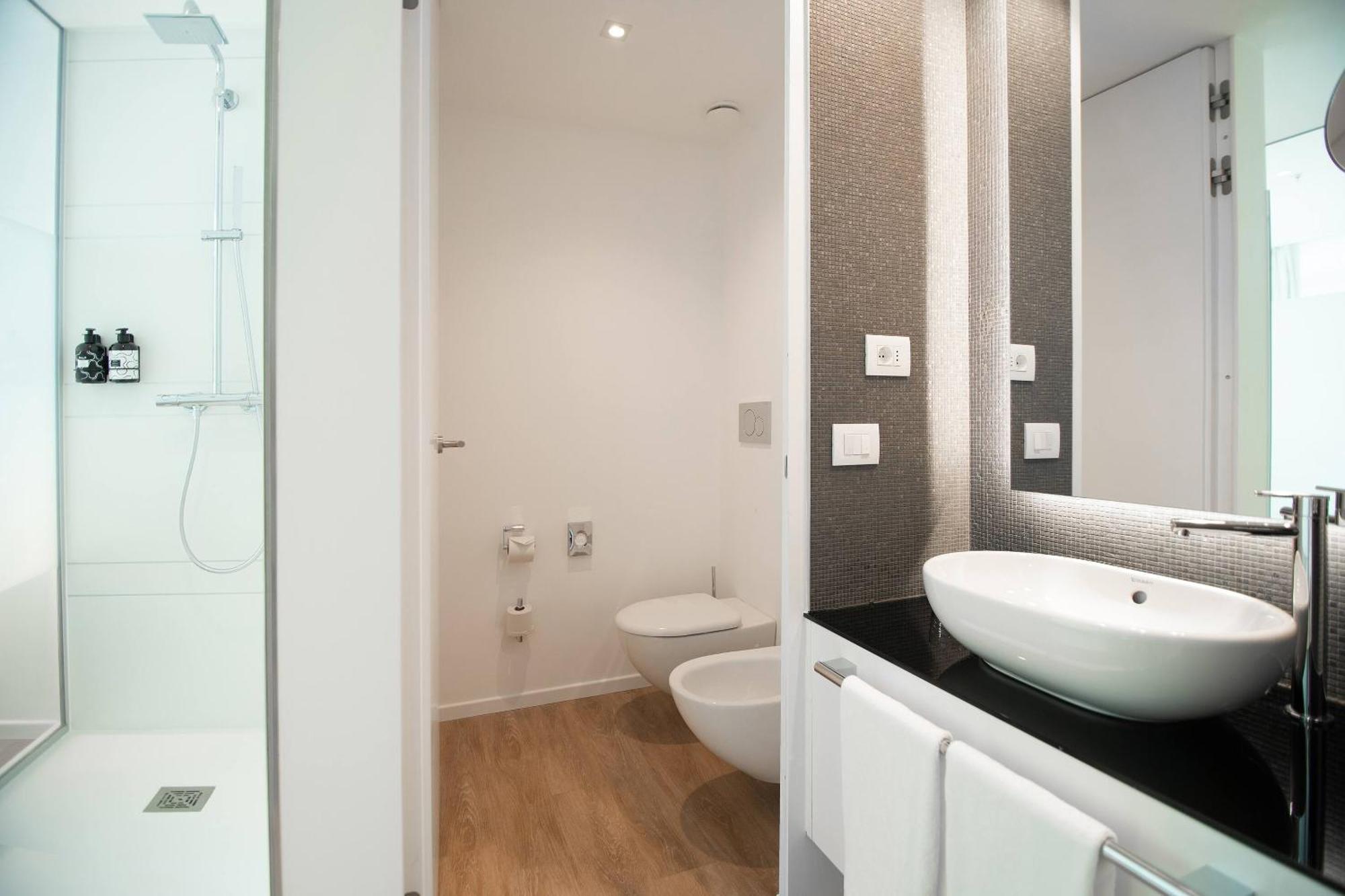 Zimmer INNSiDE mit Verbindungstür