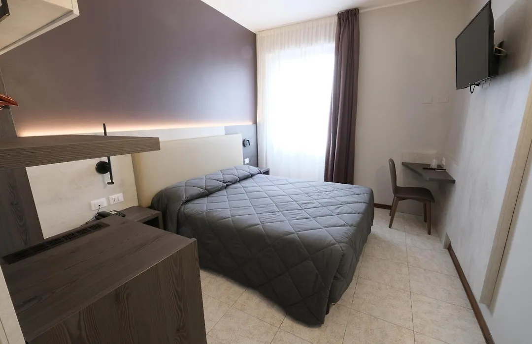 Hotel Mistral-1